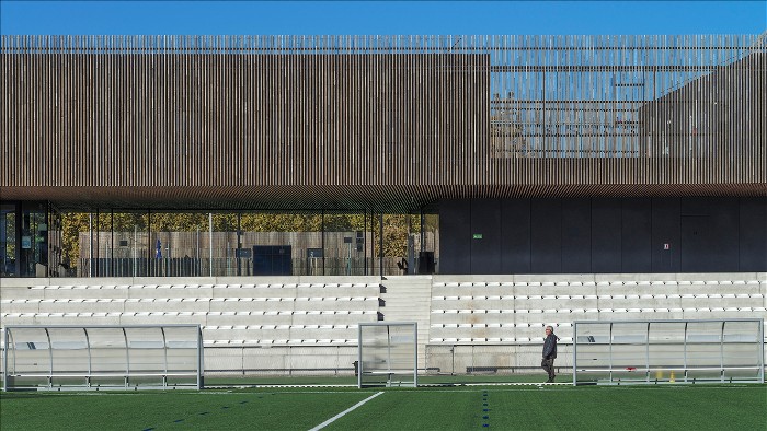 Complexe sportif Le Gallo à Boulogne : une architecture en bois THT qui a du caractère !